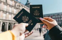 Settling into the UK: An Overview of Culture, Customs, and What to Expect 
